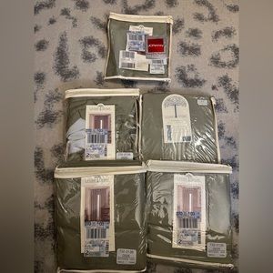 4 JCPenney/Linden Street Thermal back tab panels and 1 thermal back tab valance